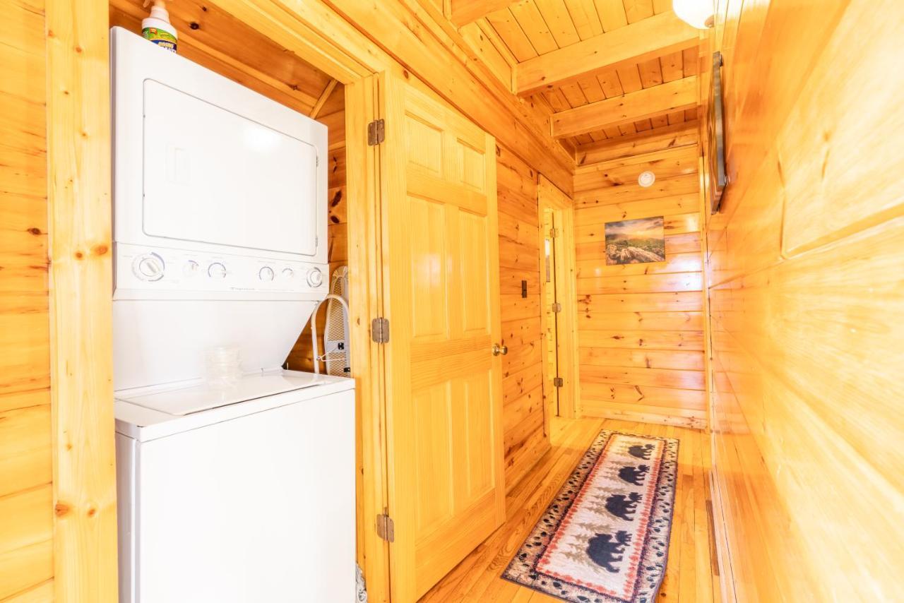 Comfort Cabin Bearway To Heaven W Private Hot Tub 비둘기 포지 외부 사진