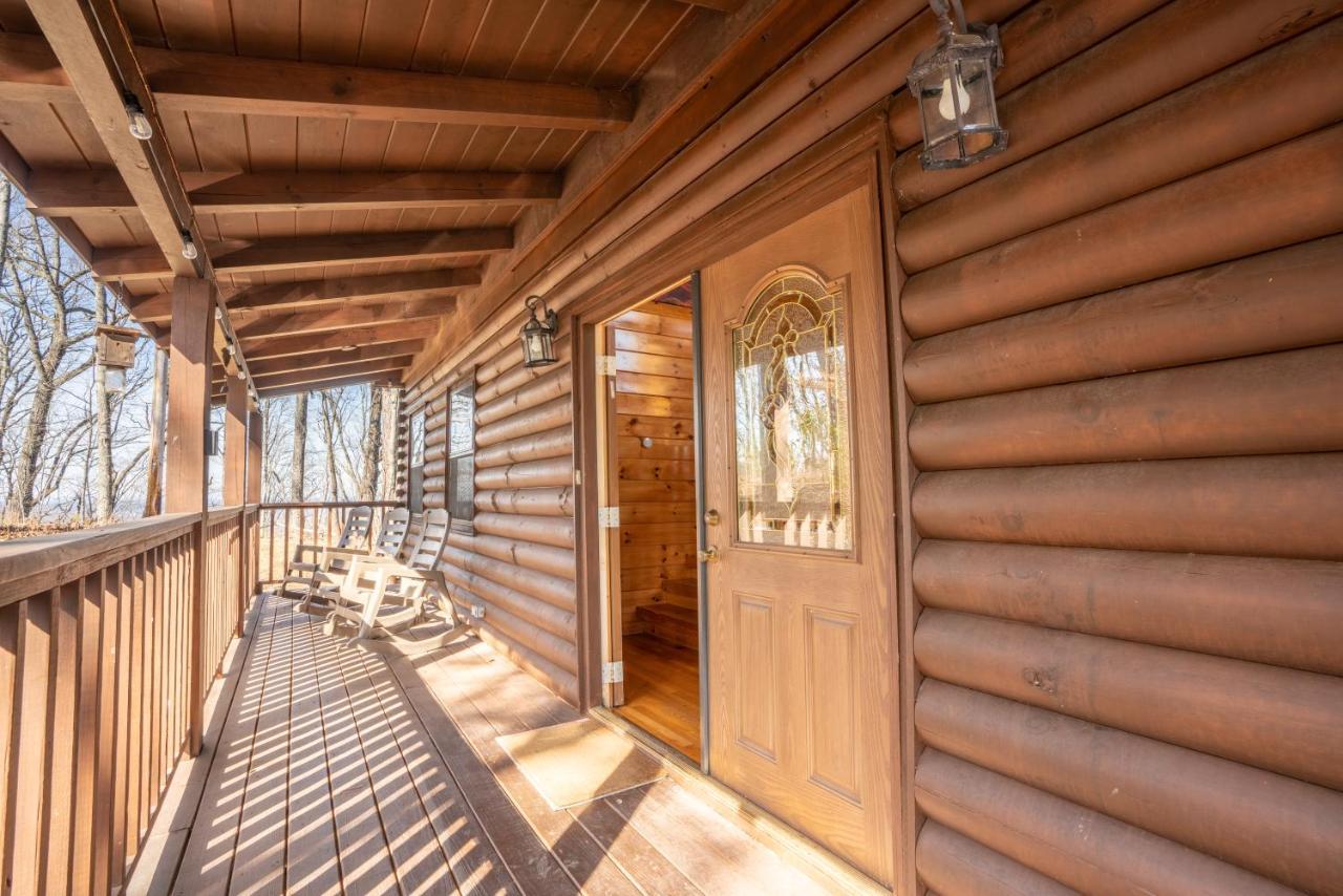 Comfort Cabin Bearway To Heaven W Private Hot Tub 비둘기 포지 외부 사진